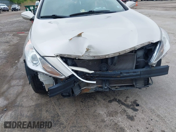 2011 Hyundai Sonata GLS with VIN 5NPEB4AC4BH113715, listed as a IAAI auction lot 42177439 with 183,176 mi miles and . Bid and sale history available at carsss.com. Image 6.