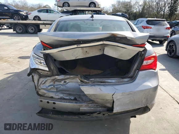 2013 Chrysler 200 LX with VIN 1C3CCBAB8DN641216, listed as a Copart auction lot 88522715 with 158,124 mi miles and Salvage Title. Bid and sale history available at carsss.com. Image 6.