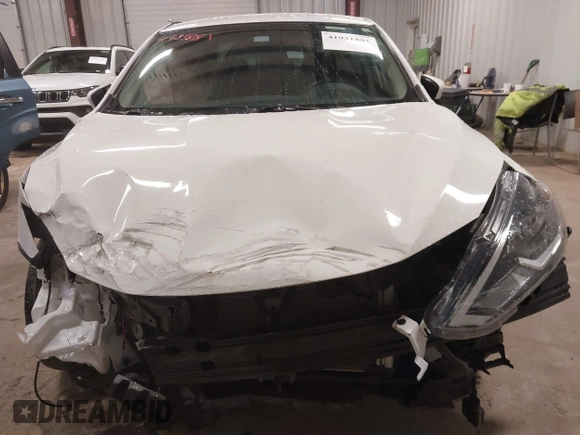 2019 Nissan Sentra SV with VIN 3N1AB7AP8KY213776, listed as a IAAI auction lot 41931881 with 50,688 mi miles and . Bid and sale history available at DreamBid. Image 6.