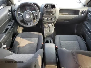 2013 Jeep Patriot Sport z VIN 1C4NJPBA0DD245848, wystawiony jako Copart lot #60368145 z przebiegiem 97 920 mil mil oraz Czysty tytuł • Clean title. Historia ofert i sprzedaży dostępna na DreamBid. Obrazek 8.