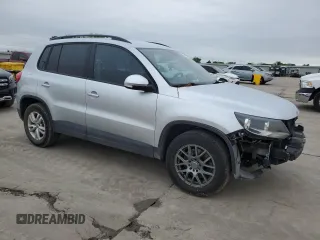 2017 Volkswagen Tiguan S z VIN WVGAV7AX5HK001697, wystawiony jako Copart lot #51613085 z przebiegiem 116 589 mil mil oraz Szkoda całkowita • Salvage title. Historia ofert i sprzedaży dostępna na DreamBid. Obrazek 4.