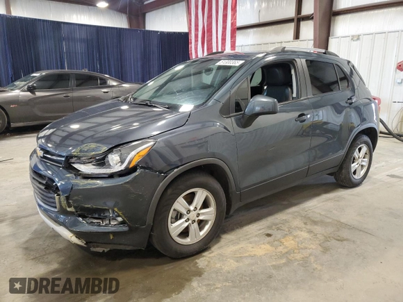2022 Chevrolet Trax LT z VIN KL7CJLSM3NB530483, wystawiony jako Copart lot #51300365 z przebiegiem 60 386 mil mil oraz Szkoda całkowita • Salvage title. Historia ofert i sprzedaży dostępna na DreamBid. Obrazek 1.