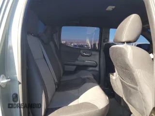 2023 Toyota Tacoma SR z VIN 3TMCZ5AN8PM619866, wystawiony jako Copart lot #48289915 z przebiegiem 17 547 mil mil oraz Szkoda całkowita • Salvage title. Historia ofert i sprzedaży dostępna na DreamBid. Obrazek 10.