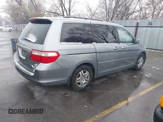 2006 Honda Odyssey EX-L with VIN 5FNRL386X6B096285, listed as a IAAI auction lot 41867716 with 215,284 mi miles. Bid and sale history available at carsss.com. Image 4.