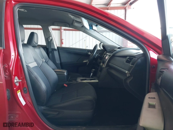 2014 Toyota Camry L with VIN 4T1BF1FK6EU781222, listed as a IAAI auction lot 42000801 with 175,994 mi miles. Bid and sale history available at carsss.com. Image 5.