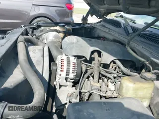 2002 GMC Sierra 1500 Denali z VIN 2GTFK69U421373269, wystawiony jako IAAI lot #41393988 z przebiegiem 180 672 mil mil oraz . Historia ofert i sprzedaży dostępna na DreamBid. Obrazek 19.