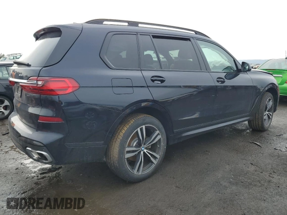 2020 BMW X7 xDrive40i with VIN 5UXCW2C09L9B77747, listed as a Copart auction lot 42697335 with 0 mi miles and Salvage Title. Bid and sale history available at carsss.com. Image 3.