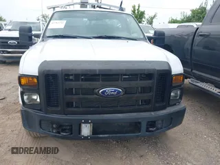 2008 Ford F-350 с VIN 1FDSF30568EC32777, выставлен на аукционе IAAI как лот 42782716 с пробегом 90 685 миль миль и . История ставок и продаж доступна на DreamBid. Изображение 6.