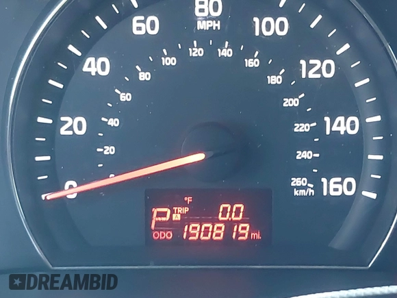2014 Kia Sorento LX with VIN 5XYKT3A61EG484024, listed as a IAAI auction lot 41067521 with 190,819 mi miles. Bid and sale history available at carsss.com. Image 15.
