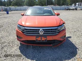 2021 Volkswagen Jetta SEL with VIN 3VWE57BUXMM099832, listed as a Copart auction lot 58607035 with 71,519 mi miles and Salvage title. Bid and sale history available at DreamBid. Image 5.