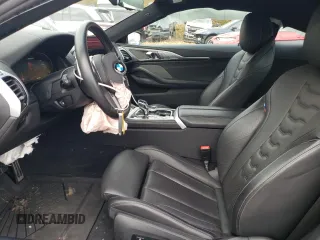 2024 BMW 8 Series M850i xDrive z VIN WBABC4C01RCR33725, wystawiony jako Copart lot #78457344 z przebiegiem 5 469 mil mil oraz Szkoda całkowita • Salvage title. Historia ofert i sprzedaży dostępna na DreamBid. Obrazek 7.