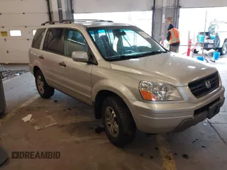 2005 Honda Pilot EX with VIN 2HKYF18405H521468, listed as a IAAI auction lot 41610497 with 244,806 mi miles. Bid and sale history available at carsss.com. Image 1.