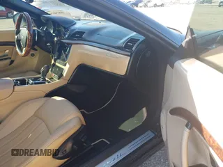 2013 Maserati GranTurismo Convertible Sport with VIN ZAM45MMA2D0069786, listed as a IAAI auction lot 40874830 with 37,312 mi miles. Bid and sale history available at carsss.com. Image 5.