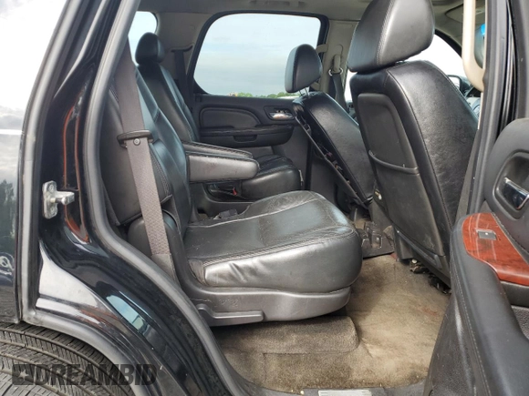 2008 Cadillac Escalade z VIN 1GYFK63818R251958, wystawiony jako Copart lot #60858735 z przebiegiem 253 726 mil mil oraz Czysty tytuł • Clean title. Historia ofert i sprzedaży dostępna na DreamBid. Obrazek 11.