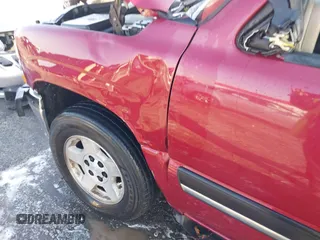 2005 Chevrolet Tahoe Z71 с VIN 1GNEC13T55R155842, выставлен на аукционе IAAI как лот 41321412 с пробегом 221 109 миль миль и . История ставок и продаж доступна на DreamBid. Изображение 6.