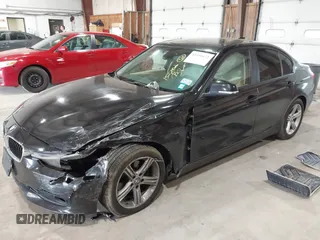 2014 BMW 3 Series 328i xDrive с VIN WBA3B5G53ENS09259, выставлен на аукционе IAAI как лот 42358472 с пробегом 152 425 миль миль и . История ставок и продаж доступна на DreamBid. Изображение 6.