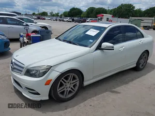 2011 Mercedes-Benz C 300 Sport с VIN WDDGF5EB5BR147634, выставлен на аукционе IAAI как лот 42192572 с пробегом 178 822 миль миль и . История ставок и продаж доступна на DreamBid. Изображение 2.