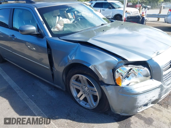 2007 Dodge Magnum R/T with VIN 2D4GV572X7H655828, listed as a IAAI auction lot 40561783 with 166,143 mi miles and . Bid and sale history available at carsss.com. Image 12.
