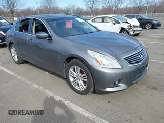 2015 Infiniti Q40 with VIN JN1CV6AR3FM650007, listed as a IAAI auction lot 41609662 with 145,918 mi miles. Bid and sale history available at carsss.com. Image 1.