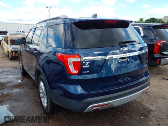 2017 Ford Explorer XLT z VIN 1FM5K7D86HGD63457, wystawiony jako IAAI lot #42363170 z przebiegiem 127 185 mil mil oraz . Historia ofert i sprzedaży dostępna na DreamBid. Obrazek 3.