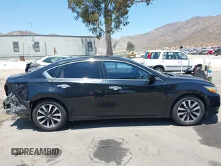 2017 Nissan Altima SV with VIN 1N4AL3AP7HC224570, listed as a IAAI auction lot 42620176 with 81,032 mi miles and . Bid and sale history available at DreamBid. Image 14.