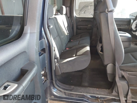 2008 GMC Sierra 1500 SLE1 z VIN 2GTEK19J181254317, wystawiony jako IAAI lot #41421167 z przebiegiem 211 202 mil mil oraz . Historia ofert i sprzedaży dostępna na DreamBid. Obrazek 8.