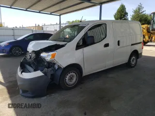 2019 Nissan NV200 S z VIN 3N6CM0KN1KK701486, wystawiony jako Copart lot #57348785 z przebiegiem 133 891 mil mil oraz Szkoda całkowita • Salvage title. Historia ofert i sprzedaży dostępna na DreamBid. Obrazek 1.