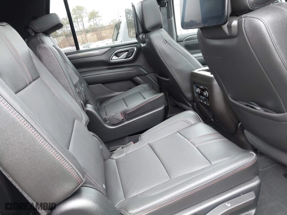 2021 Chevrolet Tahoe RST with VIN 1GNSKRKD8MR336351, listed as a IAAI auction lot 41639553 with 35,310 mi miles. Bid and sale history available at carsss.com. Image 8.