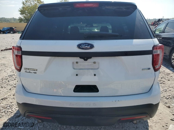 2016 Ford Utility Police Interceptor with VIN 1FM5K8AR6GGA77884, listed as a Copart auction lot 67254494 with 122,884 mi miles and Salvage Title. Bid and sale history available at carsss.com. Image 6.