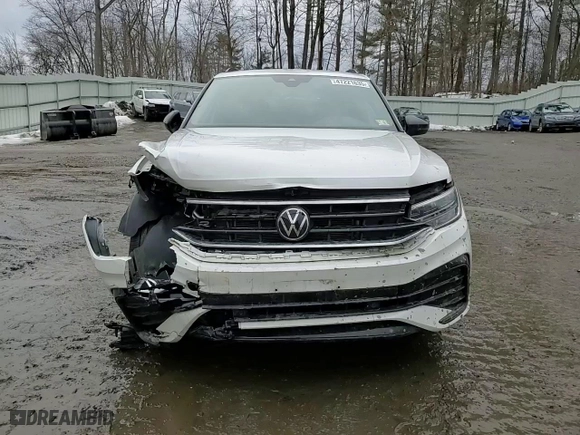 2023 Volkswagen Tiguan SE R-Line Black with VIN 3VV8B7AX4PM135217, listed as a Copart auction lot 47221635 with 19,676 mi miles and Salvage Title. Bid and sale history available at carsss.com. Image 11.