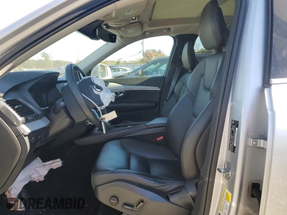 2021 Volvo XC90 Momentum with VIN YV4102PK7M1747194, listed as a Copart auction lot 76447264 with 25,862 mi miles and Salvage Title. Bid and sale history available at carsss.com. Image 7.