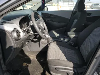 2020 Hyundai Kona SE with VIN KM8K12AAXLU480971, listed as a Copart auction lot 49671085 with 83,510 mi miles and Salvage Title. Bid and sale history available at carsss.com. Image 7.