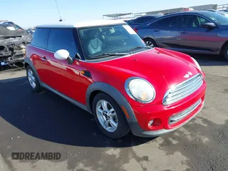 2012 MINI Hardtop с VIN WMWSU3C52CT259157, выставлен на аукционе IAAI как лот 41413129 с пробегом 137 901 миль миль и . История ставок и продаж доступна на DreamBid. Изображение 1.