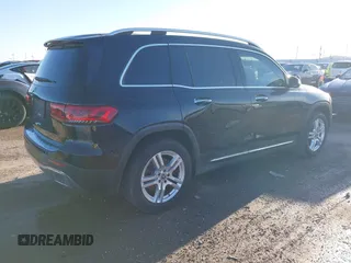 2020 Mercedes-Benz GLB 250 z VIN WDC4M4GB3LW006004, wystawiony jako IAAI lot #41214662 z przebiegiem 46 653 mil mil oraz . Historia ofert i sprzedaży dostępna na DreamBid. Obrazek 4.