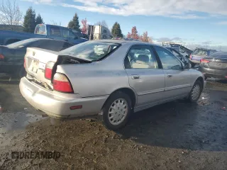 1996 Honda Accord EX with VIN 1HGCD5655TA161445, listed as a Copart auction lot 82195004 with 192,130 mi miles and Salvage Title. Bid and sale history available at DreamBid. Image 3.