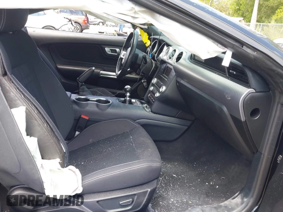 2021 Ford Mustang GT z VIN 1FA6P8CF9M5101993, wystawiony jako IAAI lot #42152731 z przebiegiem 25 699 mil mil oraz . Historia ofert i sprzedaży dostępna na DreamBid. Obrazek 5.
