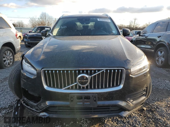 2021 Volvo XC90 Momentum with VIN YV4102PK1M1752472, listed as a Copart auction lot 83328974 with 0 mi miles and Salvage Title. Bid and sale history available at carsss.com. Image 5.