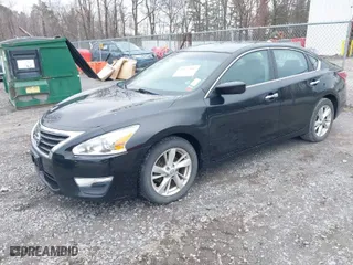 2013 Nissan Altima 2.5 SL with VIN 1N4AL3AP8DC141532, listed as a IAAI auction lot 41972887 with 132,349 mi miles. Bid and sale history available at carsss.com. Image 2.