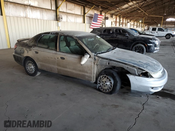 2002 Saturn LS z VIN 1G8JS54F72Y593493, wystawiony jako Copart lot #46571815 z przebiegiem 167 673 mil mil oraz Szkody całkowita. Historia ofert i sprzedaży dostępna na DreamBid. Obrazek 4.