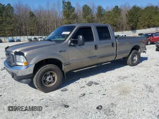 2003 Ford Super Duty F-250 XL with VIN 1FTNW21PX3EB41306, listed as a Copart auction lot 43257625 with 105,683 mi miles and Salvage Title. Bid and sale history available at carsss.com. Image 1.