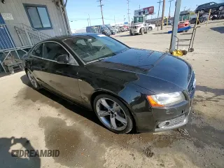 2009 Audi A5 z VIN WAUDK78T59A006979, wystawiony jako Copart lot #56527855 z przebiegiem 126 827 mil mil oraz Szkody całkowita. Historia ofert i sprzedaży dostępna na DreamBid. Obrazek 14.