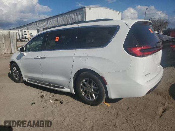 2021 Chrysler Pacifica Touring with VIN 2C4RC1FG1MR510121, listed as a Copart auction lot 78366954 with 34,296 mi miles and Salvage title. Bid and sale history available at DreamBid. Image 2.