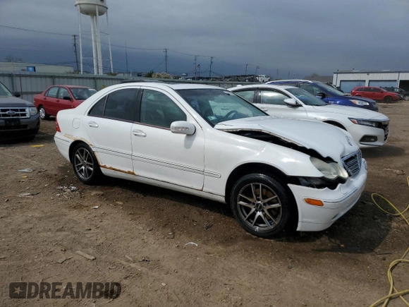 2001 Mercedes-Benz C 320 z VIN WDBRF64J41F032524, wystawiony jako Copart lot #54593195 z przebiegiem 108 126 mil mil oraz Szkoda całkowita • Salvage title. Historia ofert i sprzedaży dostępna na DreamBid. Obrazek 4.