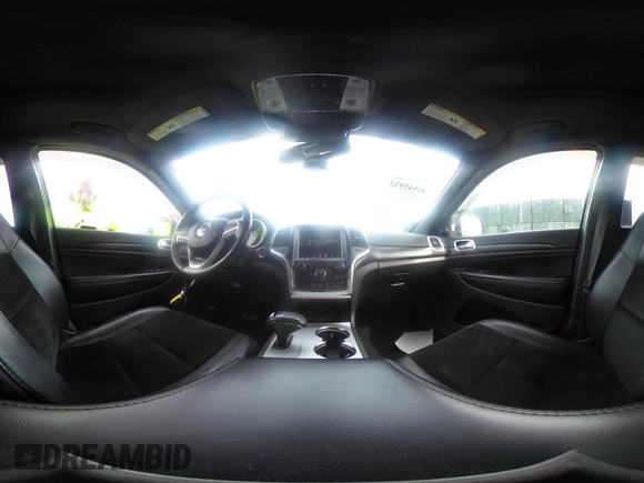 2015 Jeep Grand Cherokee Laredo with VIN 1C4RJFAG4FC905092, listed as a IAAI auction lot 41945933 with 97,854 mi miles. Bid and sale history available at carsss.com. Image 18.