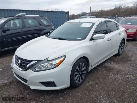 2017 Nissan Altima 2.5 SV with VIN 1N4AL3AP4HC116262, listed as a IAAI auction lot 41705107 with 162,309 mi miles. Bid and sale history available at carsss.com. Image 2.