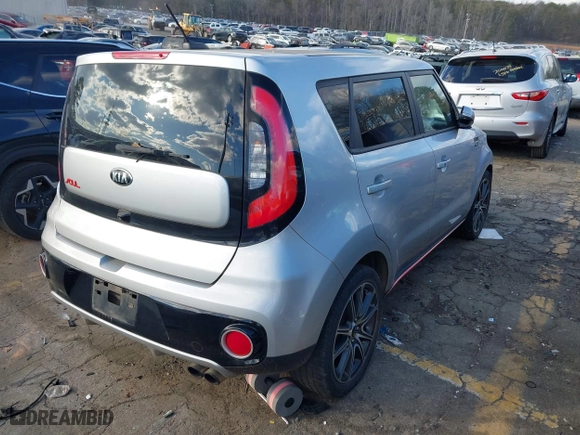 2017 Kia Soul ! with VIN KNDJX3AA8H7493941, listed as a IAAI auction lot 41405896 with 123,871 mi miles. Bid and sale history available at carsss.com. Image 4.