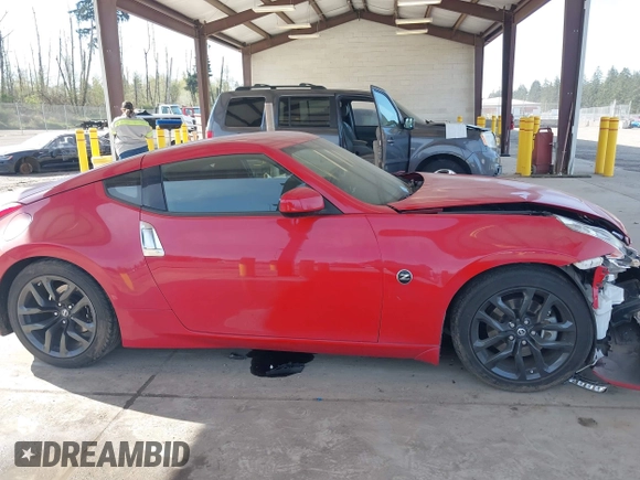 2016 Nissan 370Z with VIN JN1AZ4EH6GM931396, listed as a IAAI auction lot 42034122 with 16,477 mi miles. Bid and sale history available at carsss.com. Image 13.