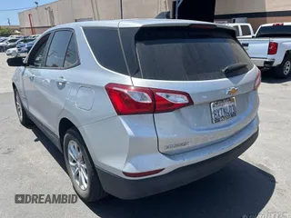2021 Chevrolet Equinox LS z VIN 3GNAXFEV9MS175215, wystawiony jako IAAI lot #42554213 z przebiegiem 83 171 mil mil oraz . Historia ofert i sprzedaży dostępna na DreamBid. Obrazek 1.