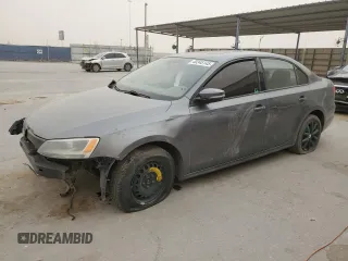 2011 Volkswagen Jetta SE с VIN 3VWBX7AJ8BM011636, выставлен на аукционе Copart как лот 48345145 с пробегом 246 276 миль миль и Чистый • Clean title. История ставок и продаж доступна на DreamBid. Изображение 1.