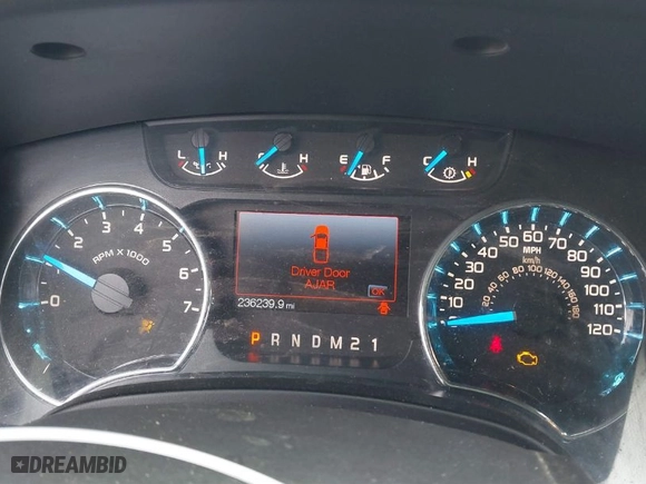 2013 Ford F-150 XL with VIN 1FTFW1CF6DKF90942, listed as a IAAI auction lot 41757048 with 236,239 mi miles. Bid and sale history available at carsss.com. Image 7.